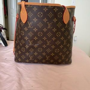 Beautiful brown tote bag!